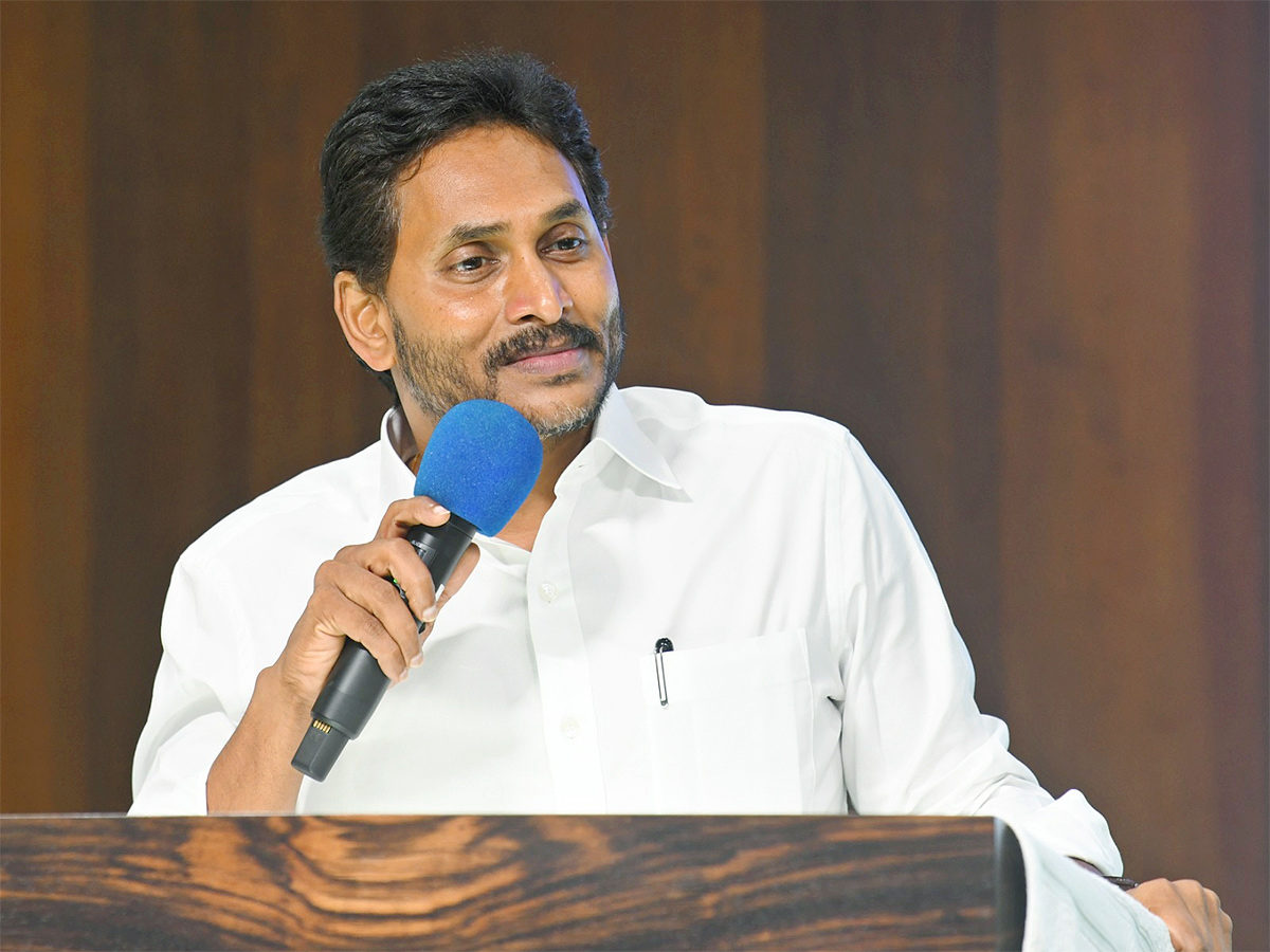 YS Jagan Meeting at Paderu YSRCP Leaders Photos17