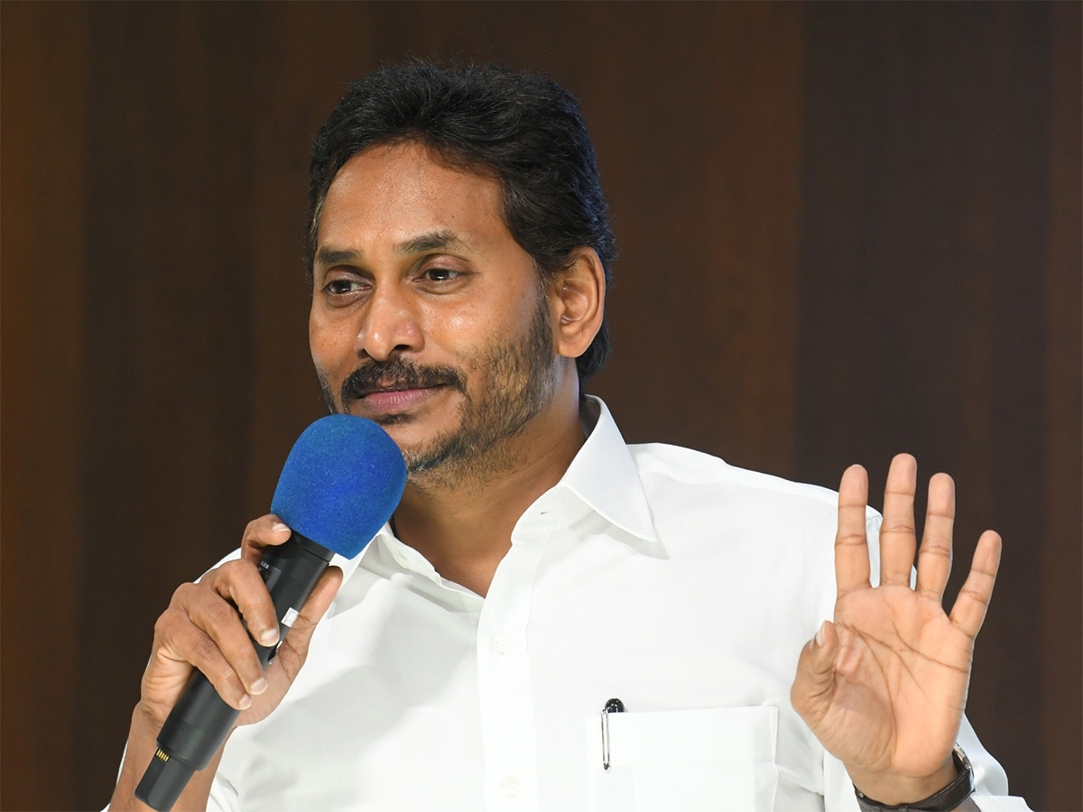 YS Jagan Meeting at Paderu YSRCP Leaders Photos18