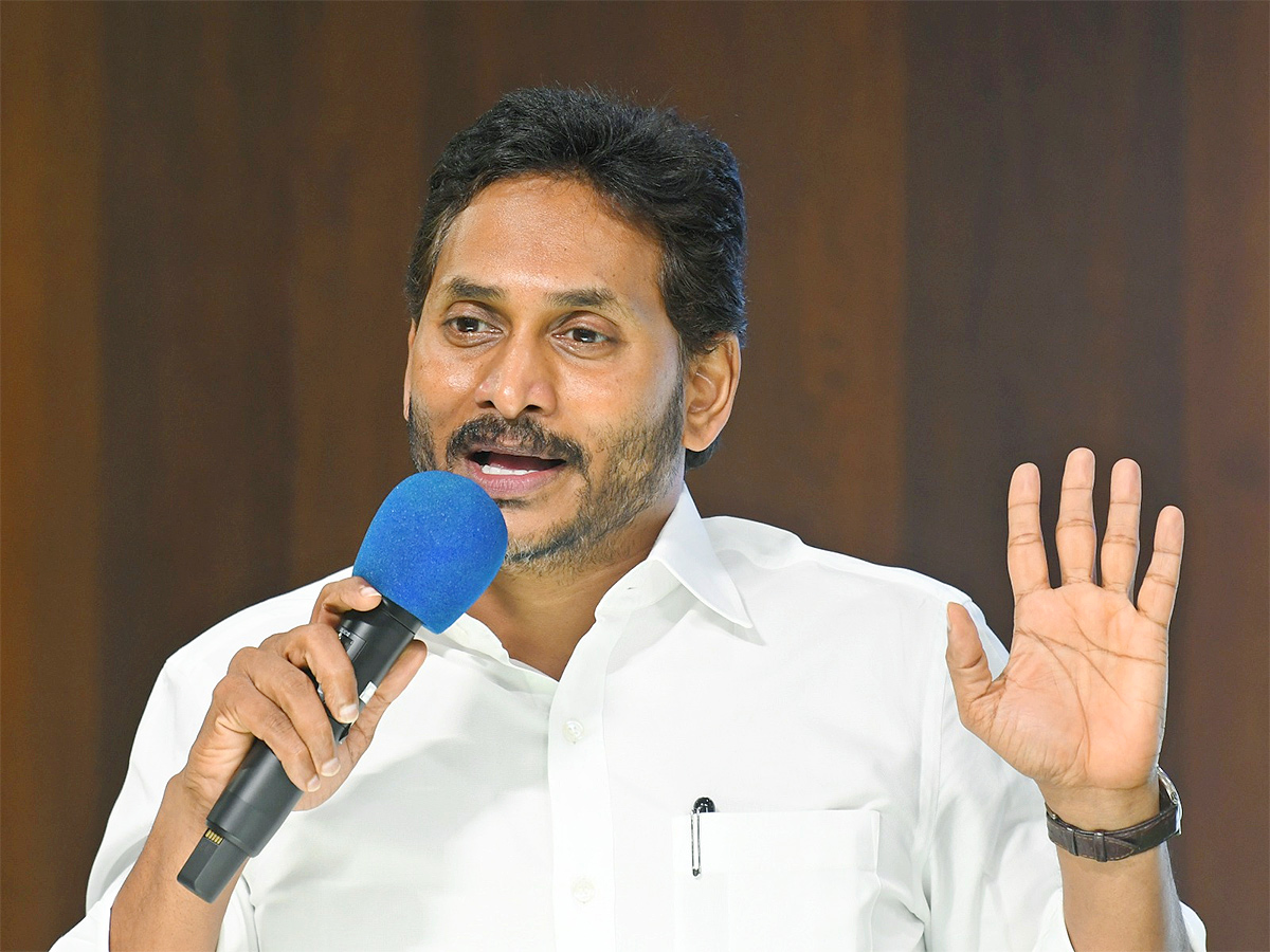 YS Jagan Meeting at Paderu YSRCP Leaders Photos9