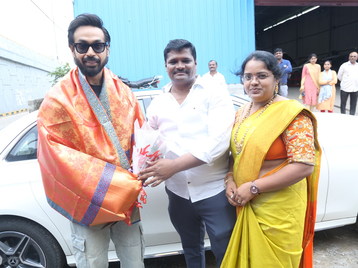 Bigg Boss Star Manus Launches OGF Restaurant Photos2