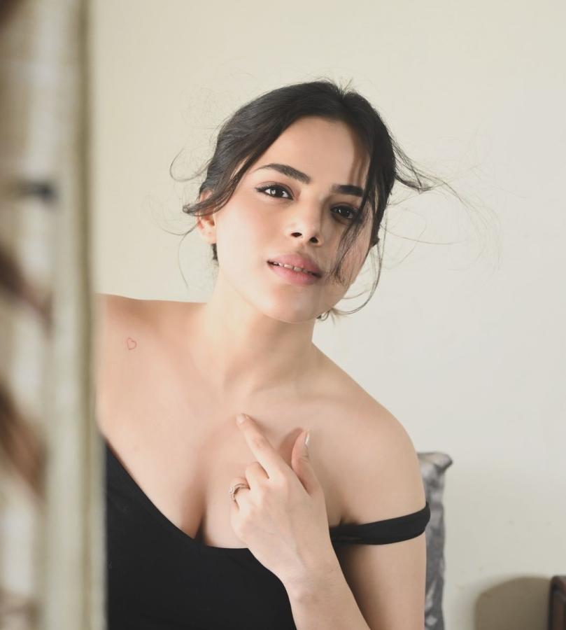 Kriti Garg Hd Photos Goes Viral2