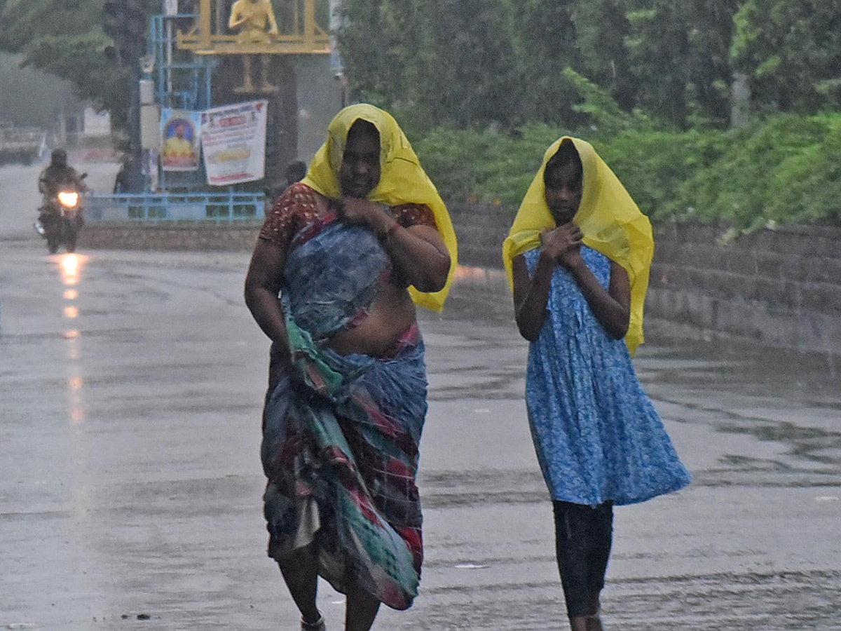 heavy rain in telangana Today5