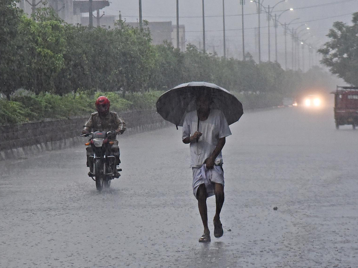 heavy rain in telangana Today8