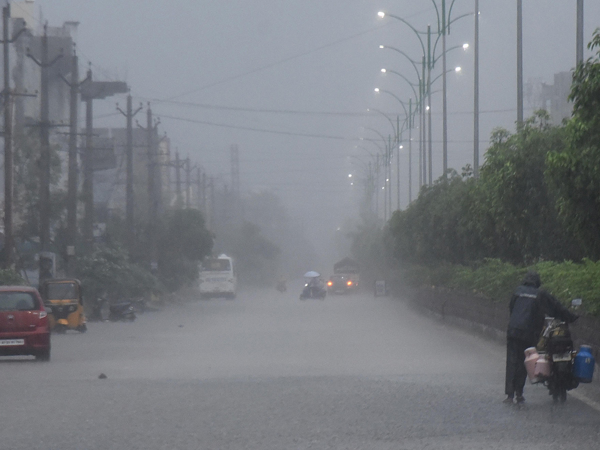 heavy rain in telangana Today9