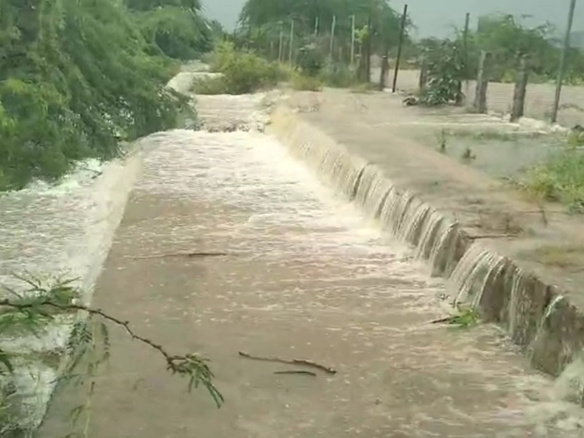 heavy rain in telangana Today15