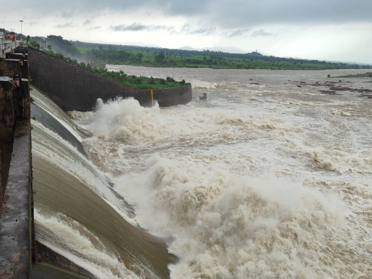 heavy rain in telangana Today20