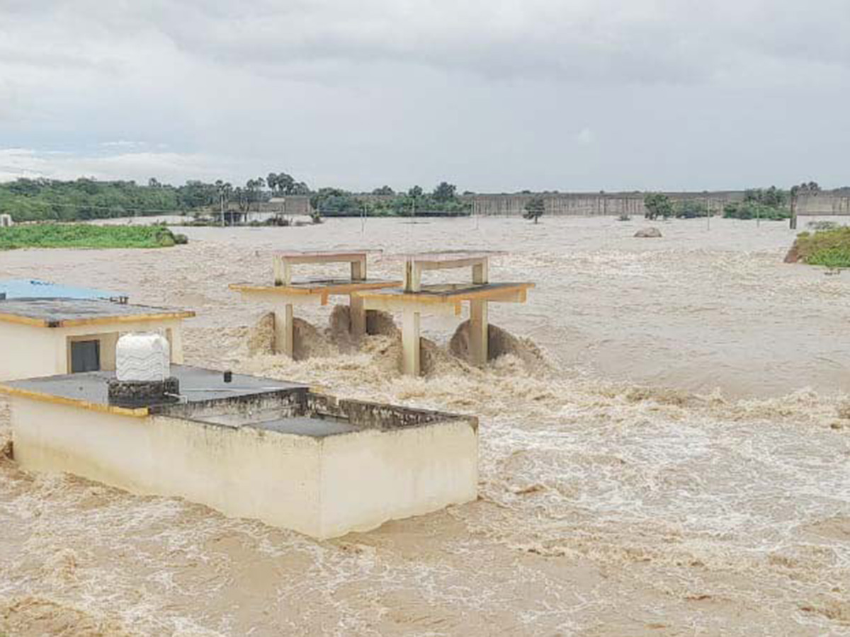 heavy rain in telangana Today23