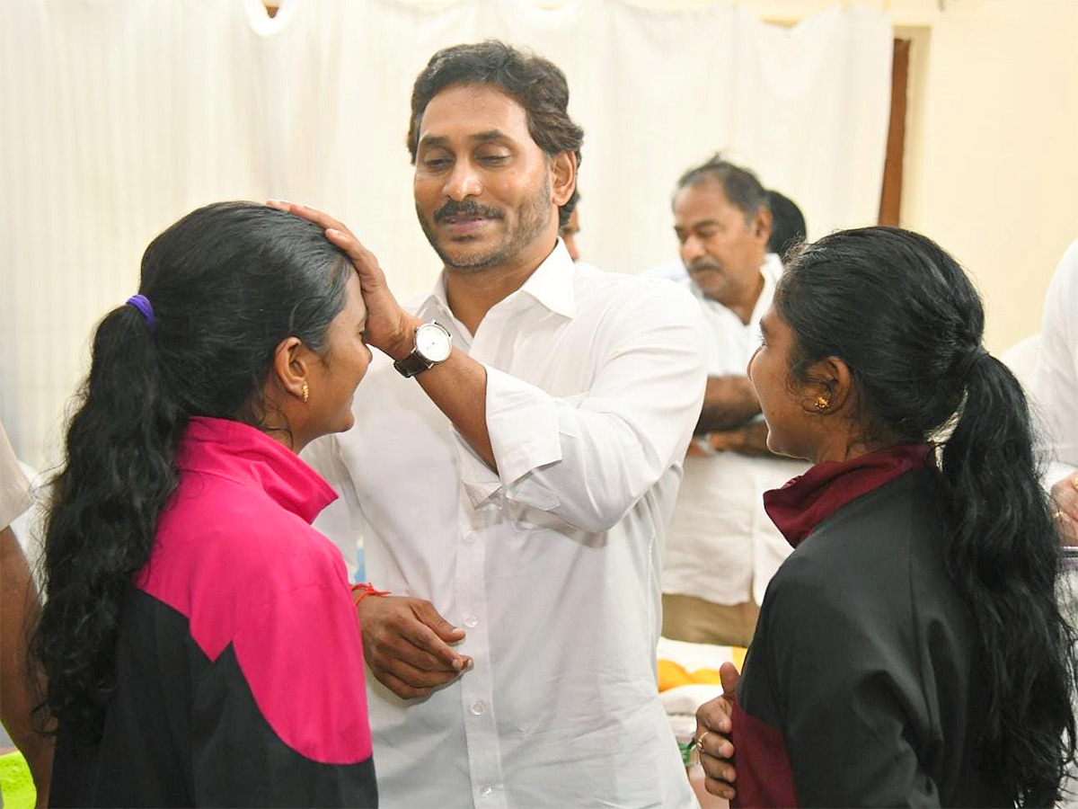 Ys Jagan Pulivendula Tour Photo Gallery10