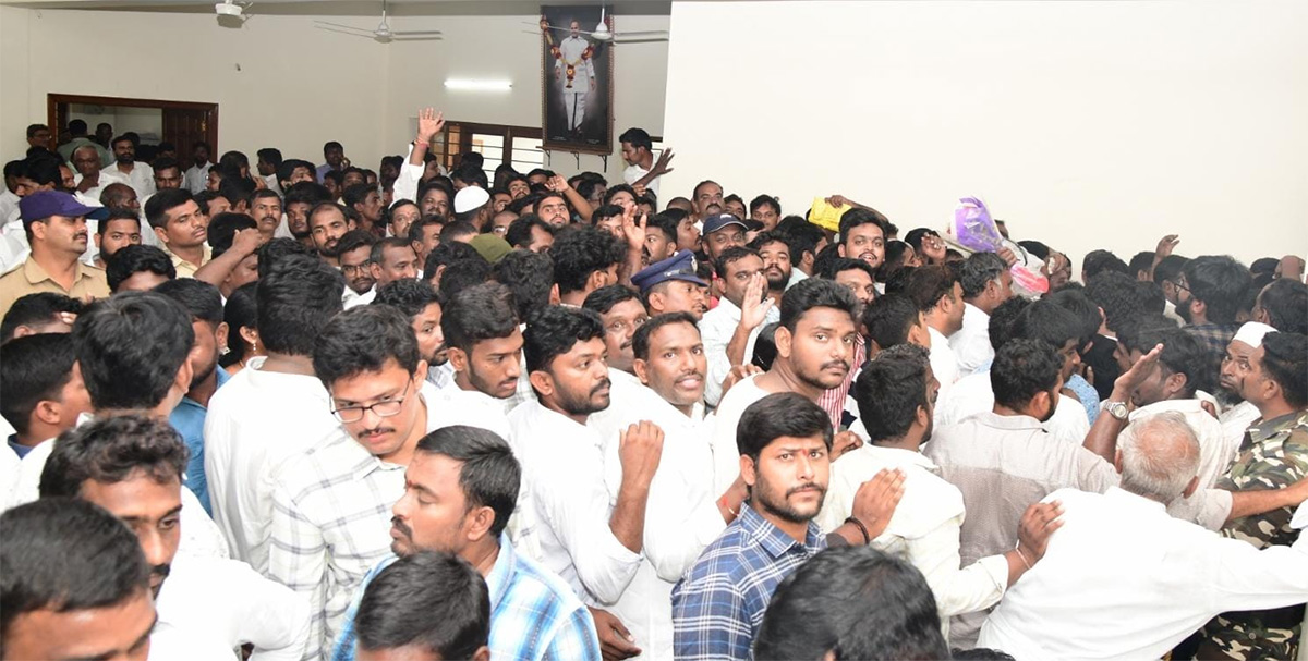 Ys Jagan Pulivendula Tour Photo Gallery13