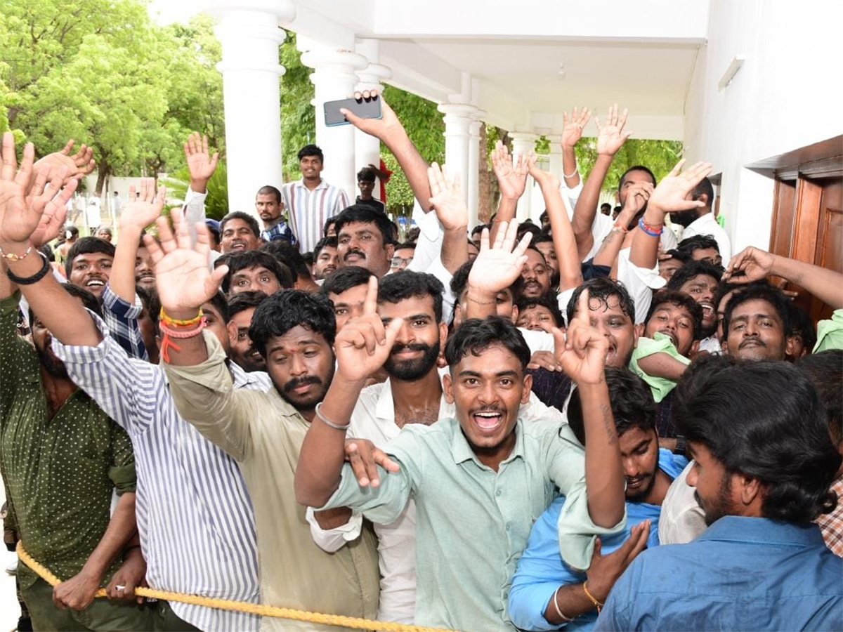 Ys Jagan Pulivendula Tour Photo Gallery17