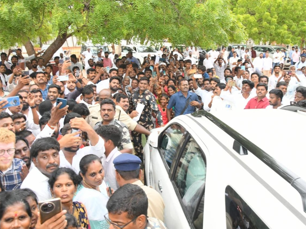 Ys Jagan Pulivendula Tour Photo Gallery4