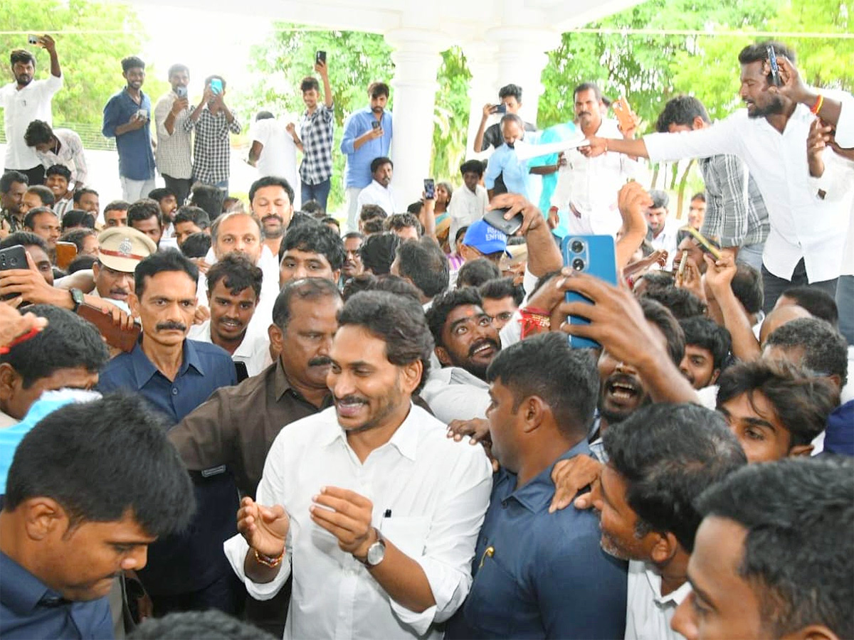 Ys Jagan Pulivendula Tour Photo Gallery6