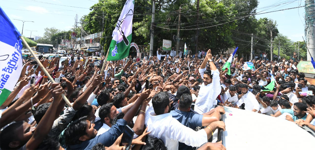 YS Jagan Guntur Tour Photos10