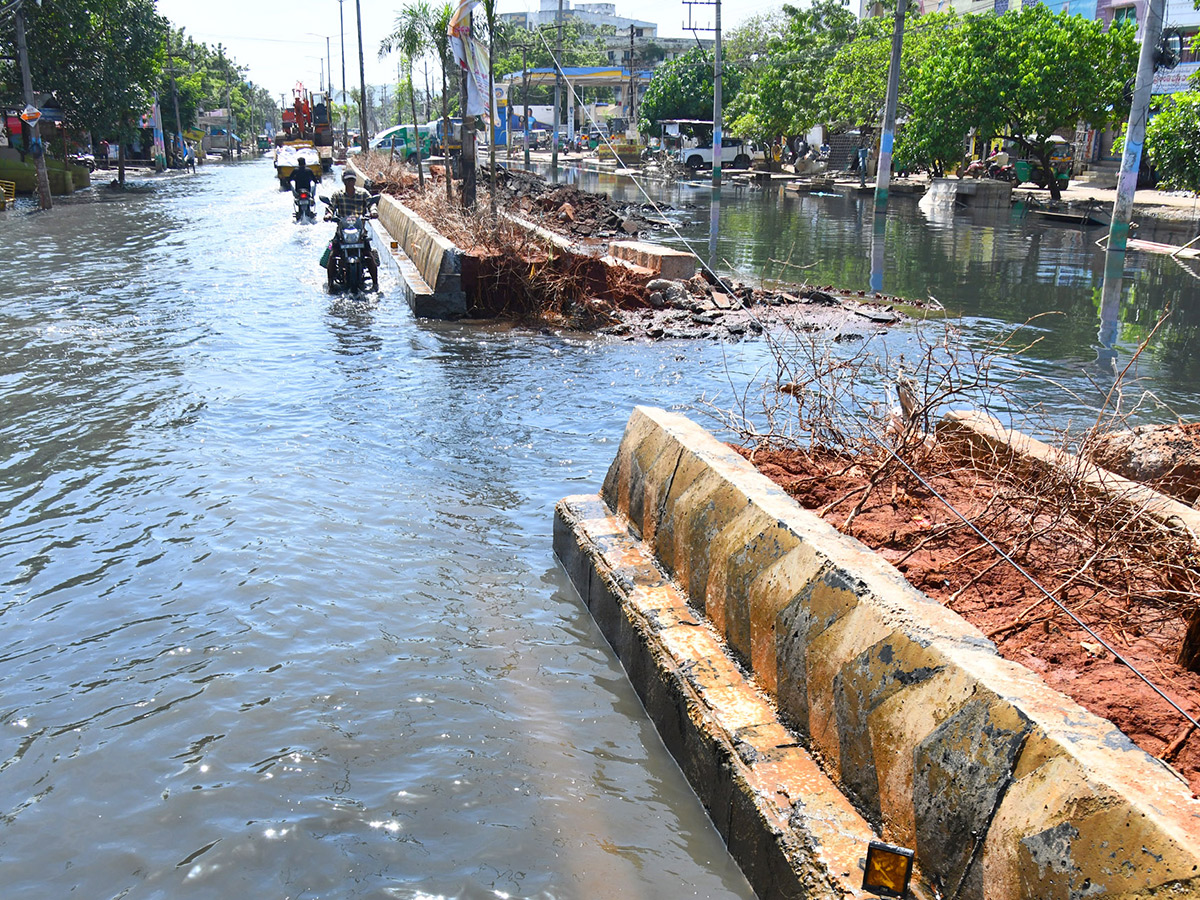 Check out the photo gallery of the flood-affected victims in Vijayawada.40