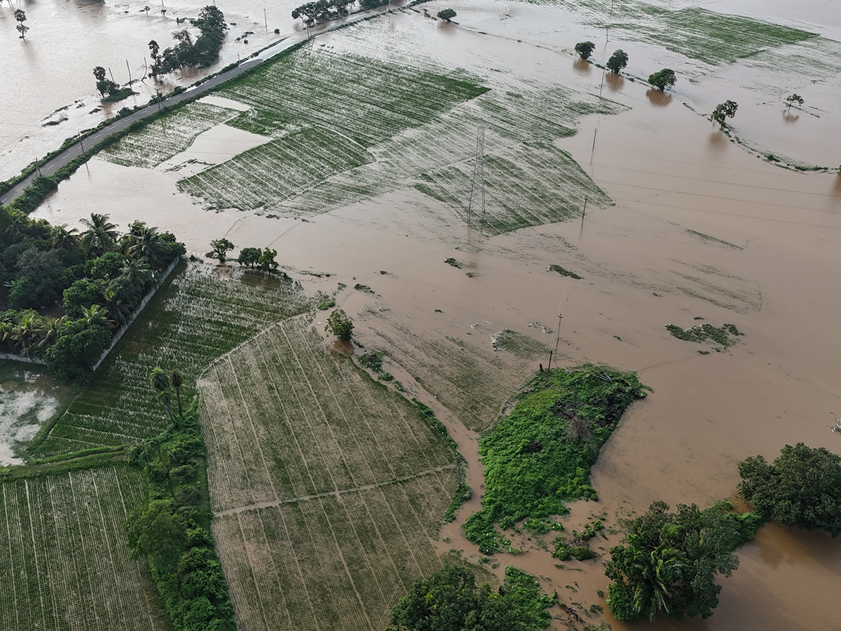 Heavy Flood Water To Rajahmundry On Godavari Photos19