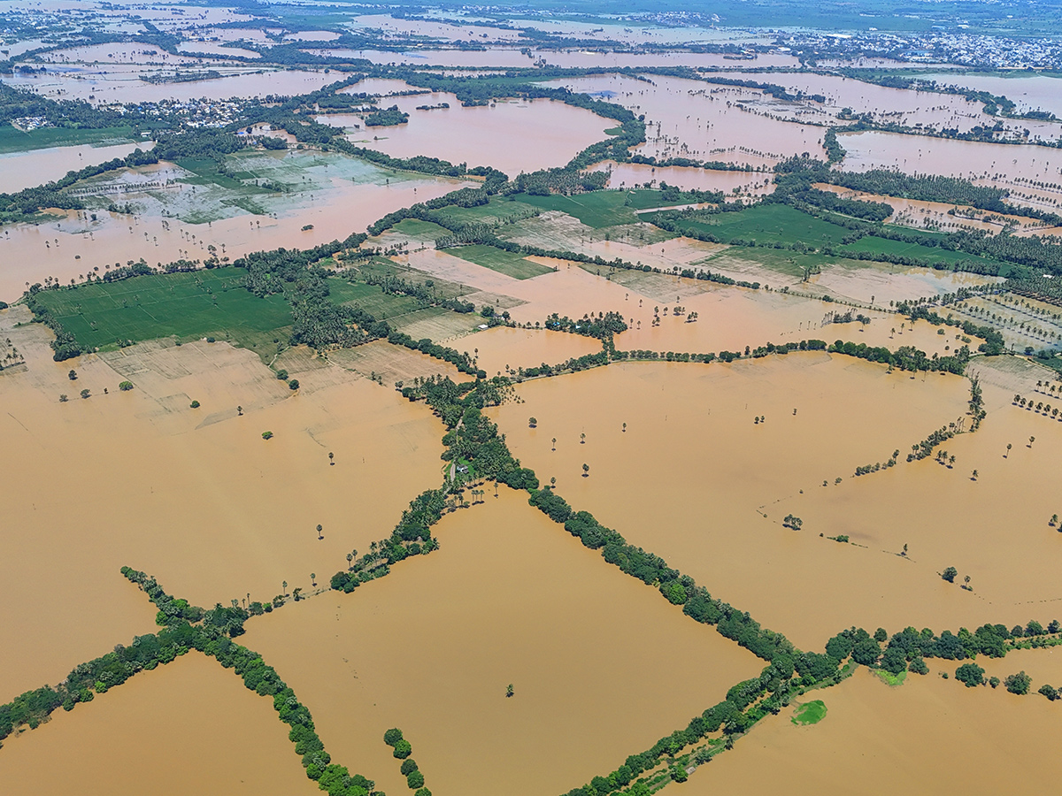 Heavy Flood Water To Rajahmundry On Godavari Photos20