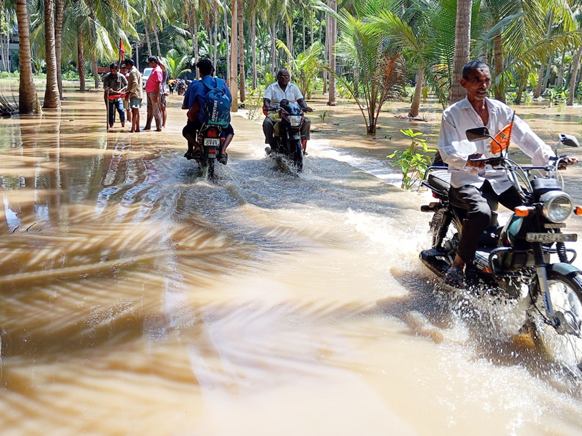 Heavy Flood Water To Rajahmundry On Godavari Photos26