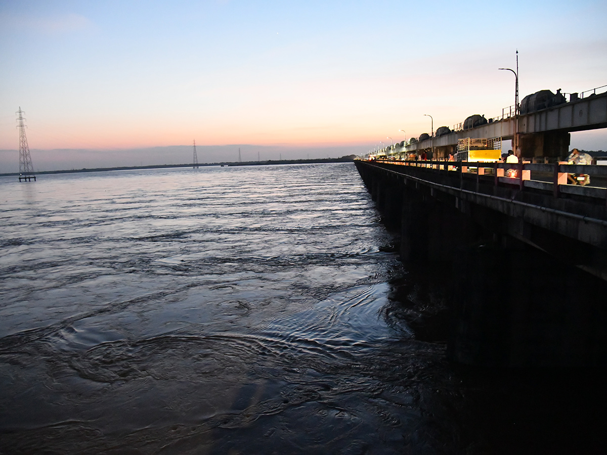 Heavy Flood Water To Rajahmundry On Godavari Photos28