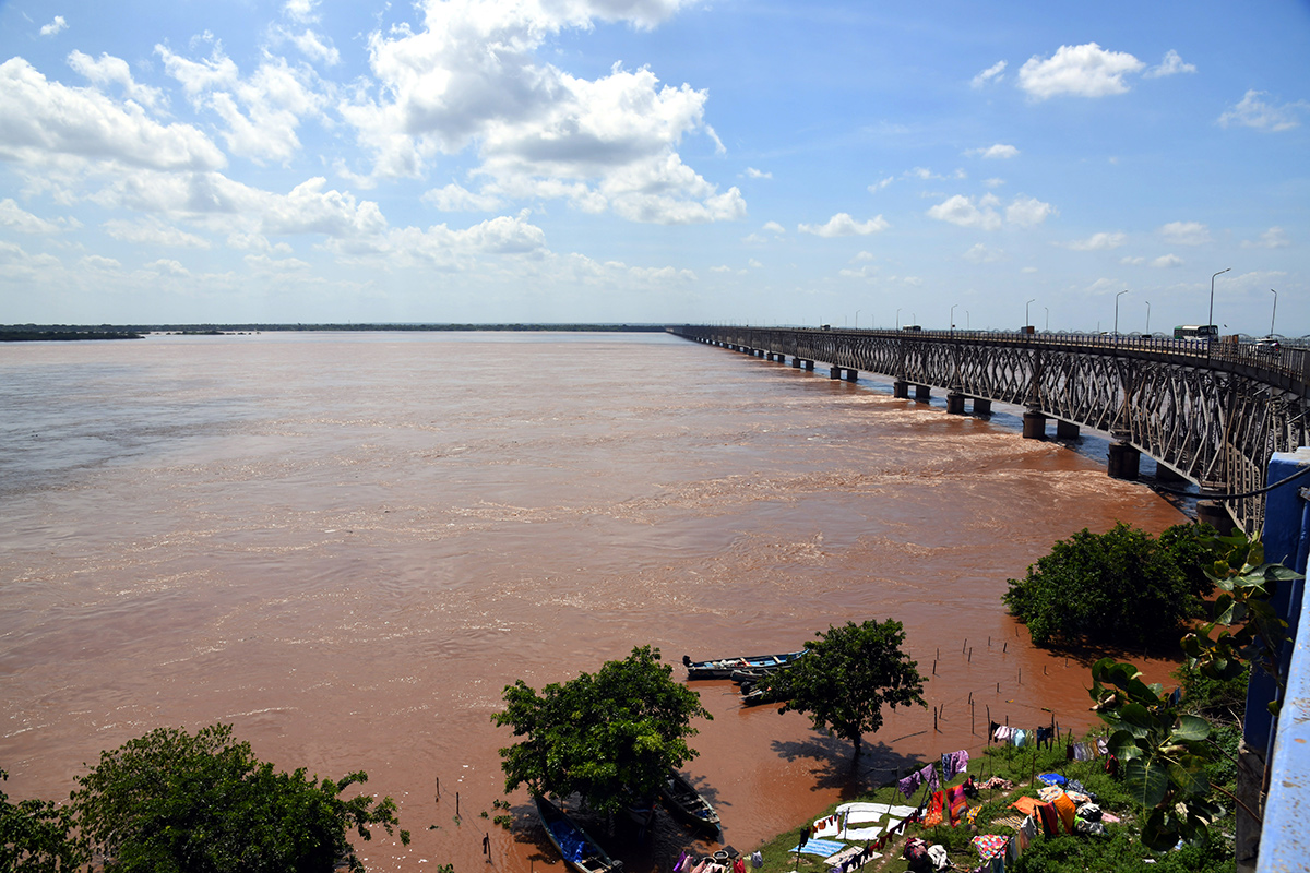 Heavy Flood Water To Rajahmundry On Godavari Photos32