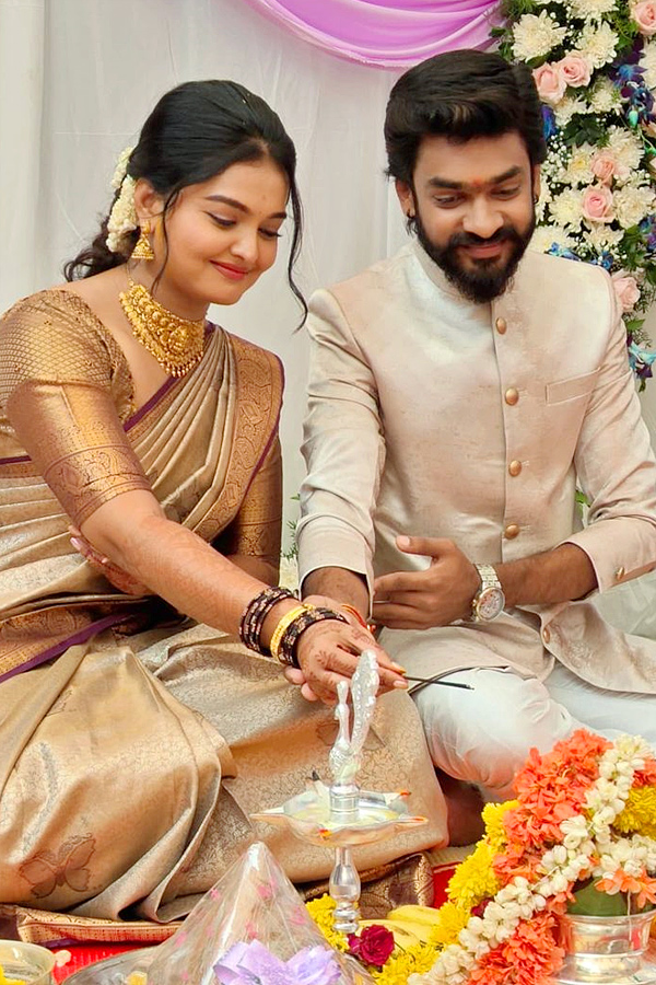 Prema Entha Madhuram serial Actress Varsha engagement Photos Viral3