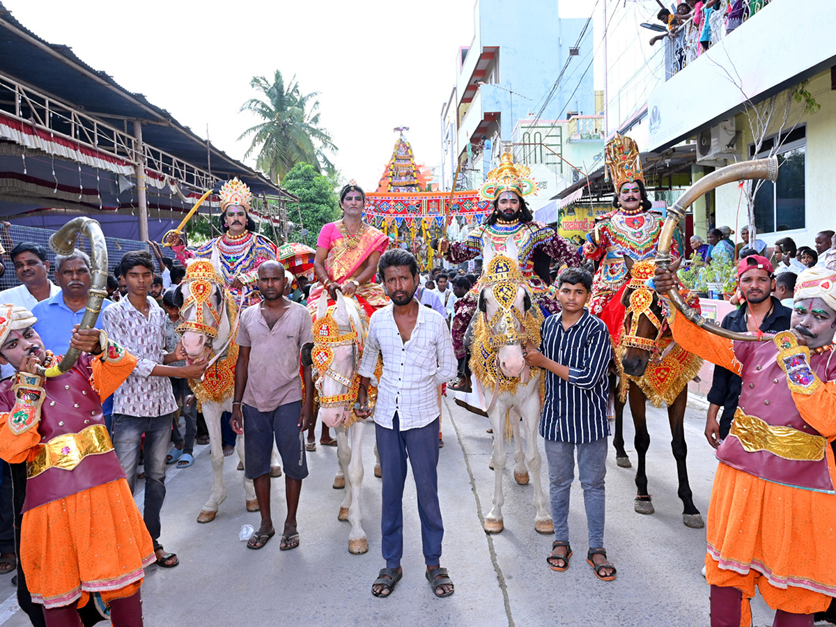 Kanipakam : Kanulapaduvaga Siddhi Vinayaka Rathotsavam Photos10