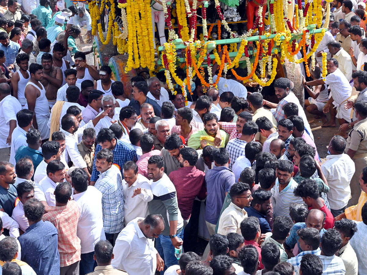 Kanipakam : Kanulapaduvaga Siddhi Vinayaka Rathotsavam Photos2