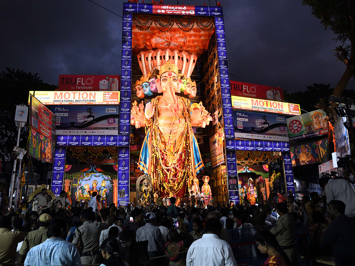 khairatabad maha ganapathi 2024 photos1