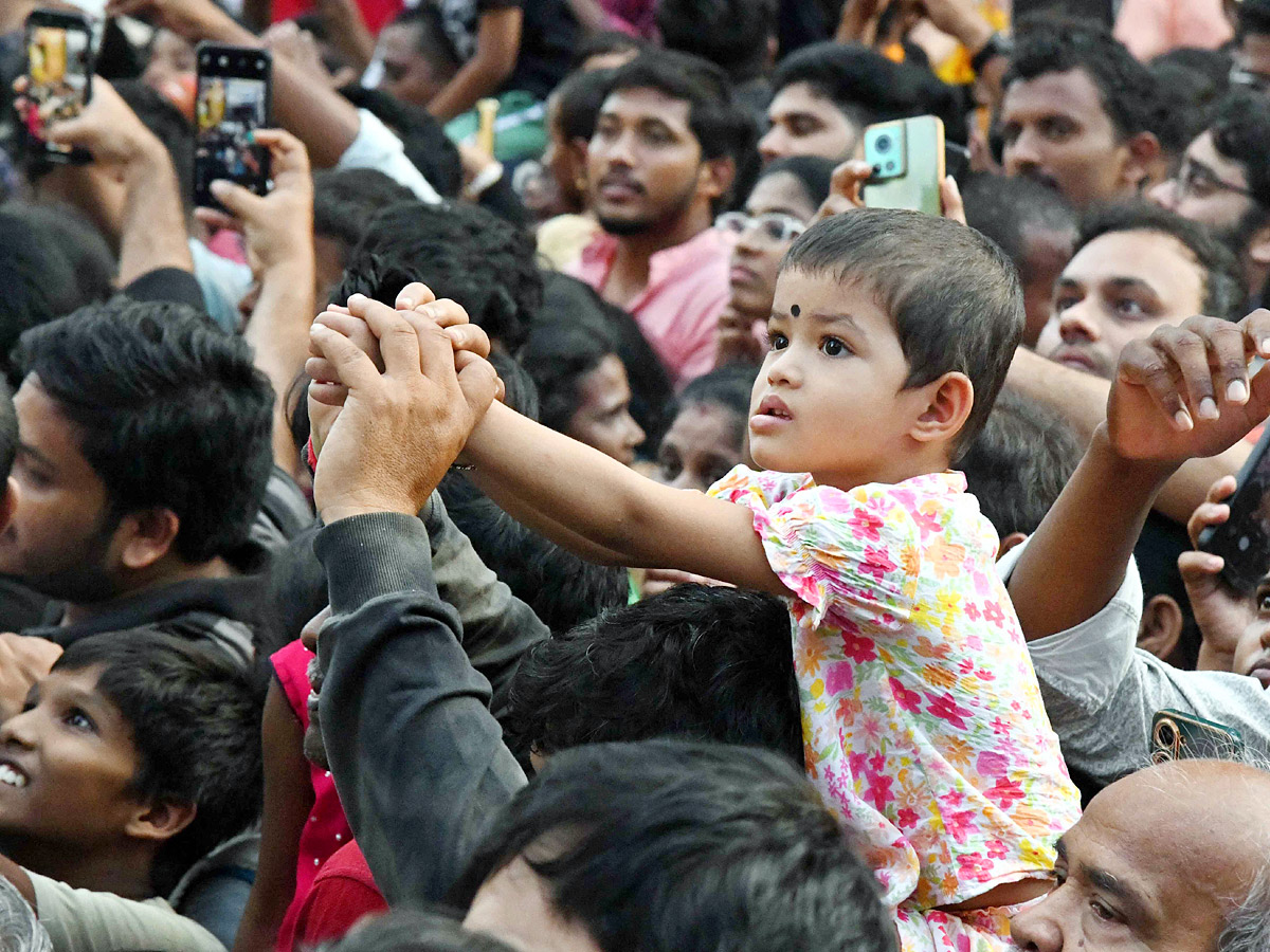 Best Photos of The Day in AP and Telangana Photo Gallery12