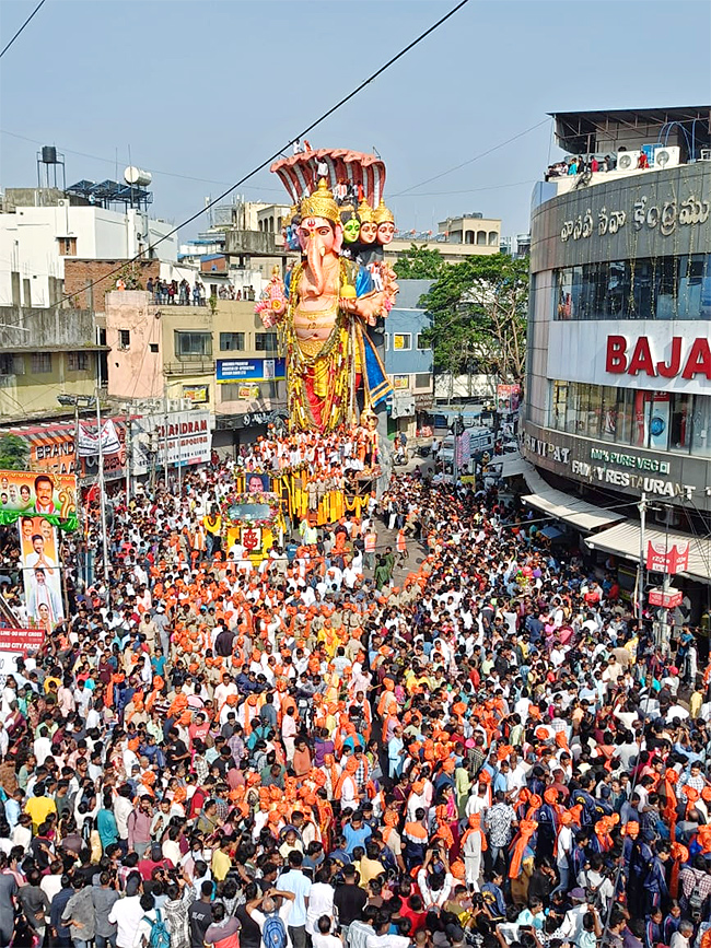 Hyderabad Khairatabad ganesh Shobha Yatra 2024 Photos3