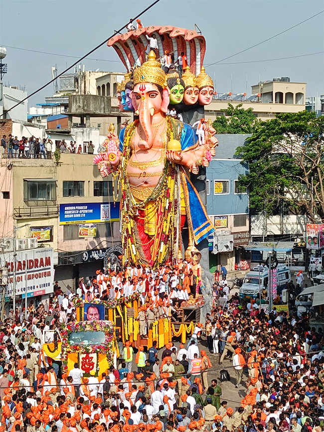 Hyderabad Khairatabad ganesh Shobha Yatra 2024 Photos6