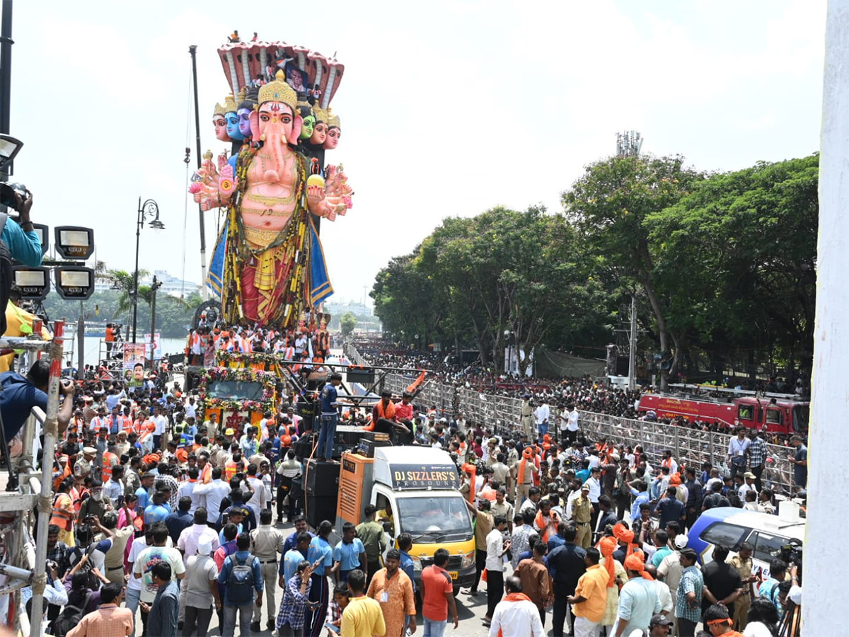 khairatabad ganesh nimajjanam 2024 live updates17