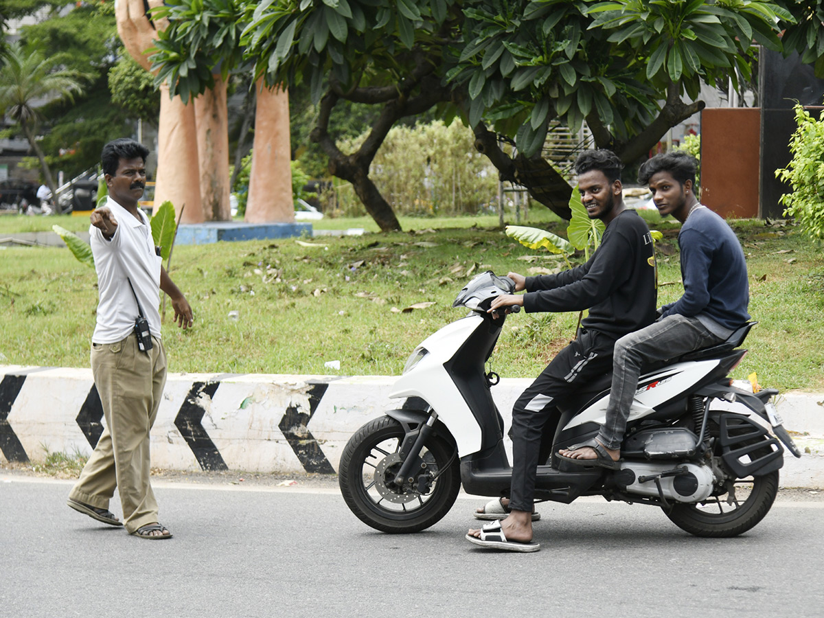 Visakhapatnam Strict Helmet Regulations Photos13