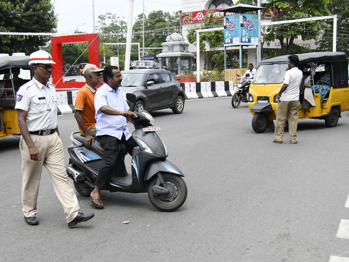 Visakhapatnam Strict Helmet Regulations Photos4