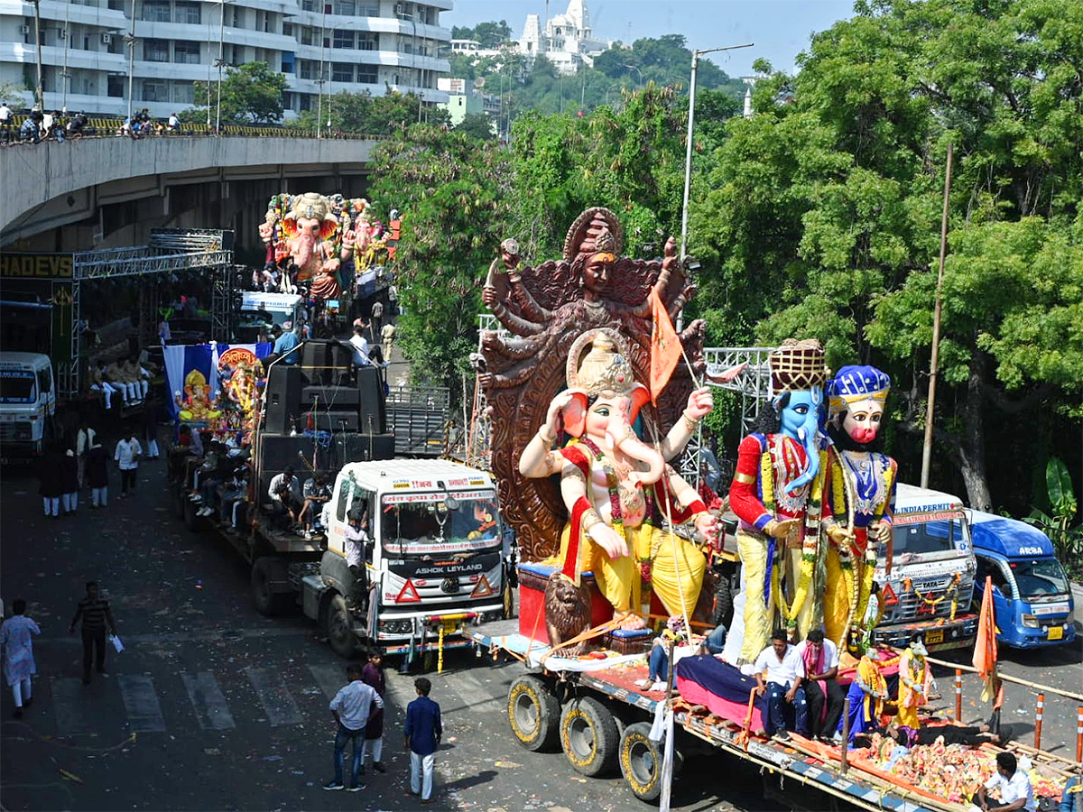 Ganesh Nimajjanam 2024 at Hyderabad's Tank Bund: Photos7