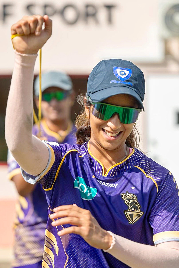 Jemimah Rodrigues, Smriti Mandhana among six Indians picked for BBL League Photos12