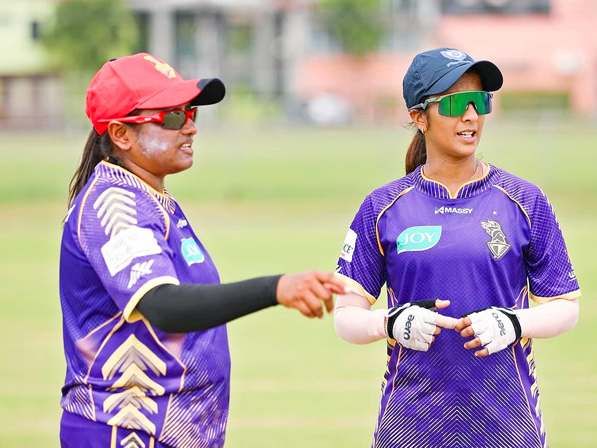 Jemimah Rodrigues, Smriti Mandhana among six Indians picked for BBL League Photos16