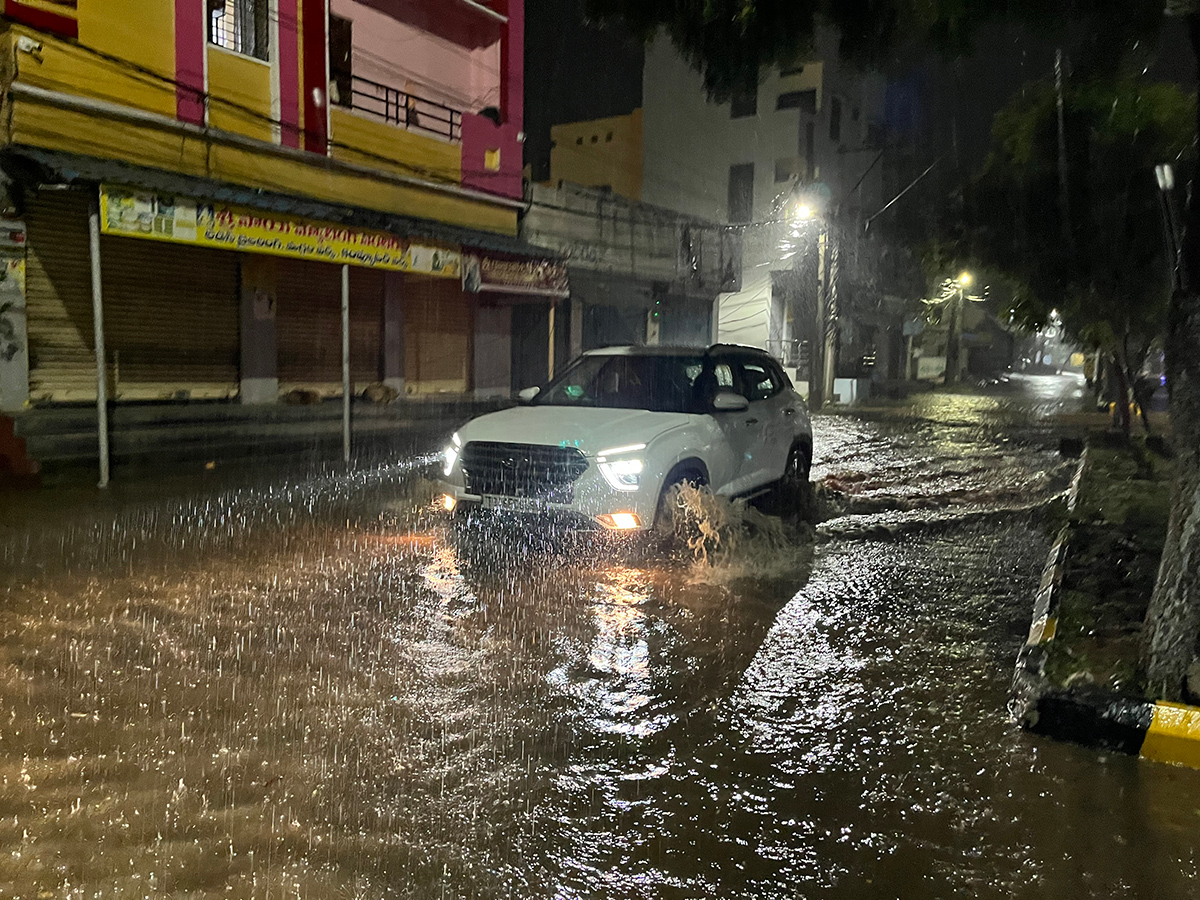 Heavy Rains in Hyderabad Today Photos12