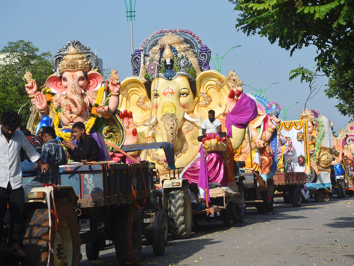 Best Photos of The Day in AP and Telangana Photo Gallery12