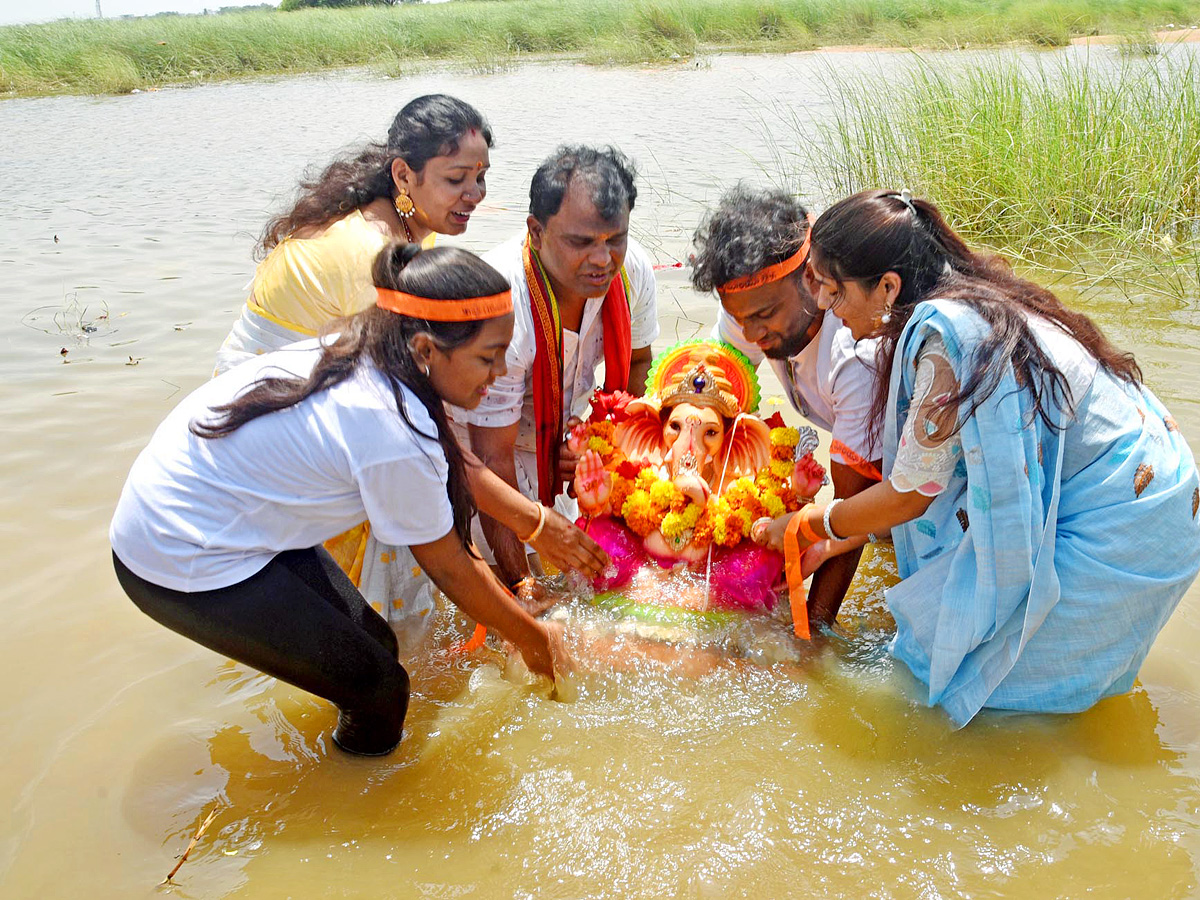 Best Photos of The Day in AP and Telangana Photo Gallery19