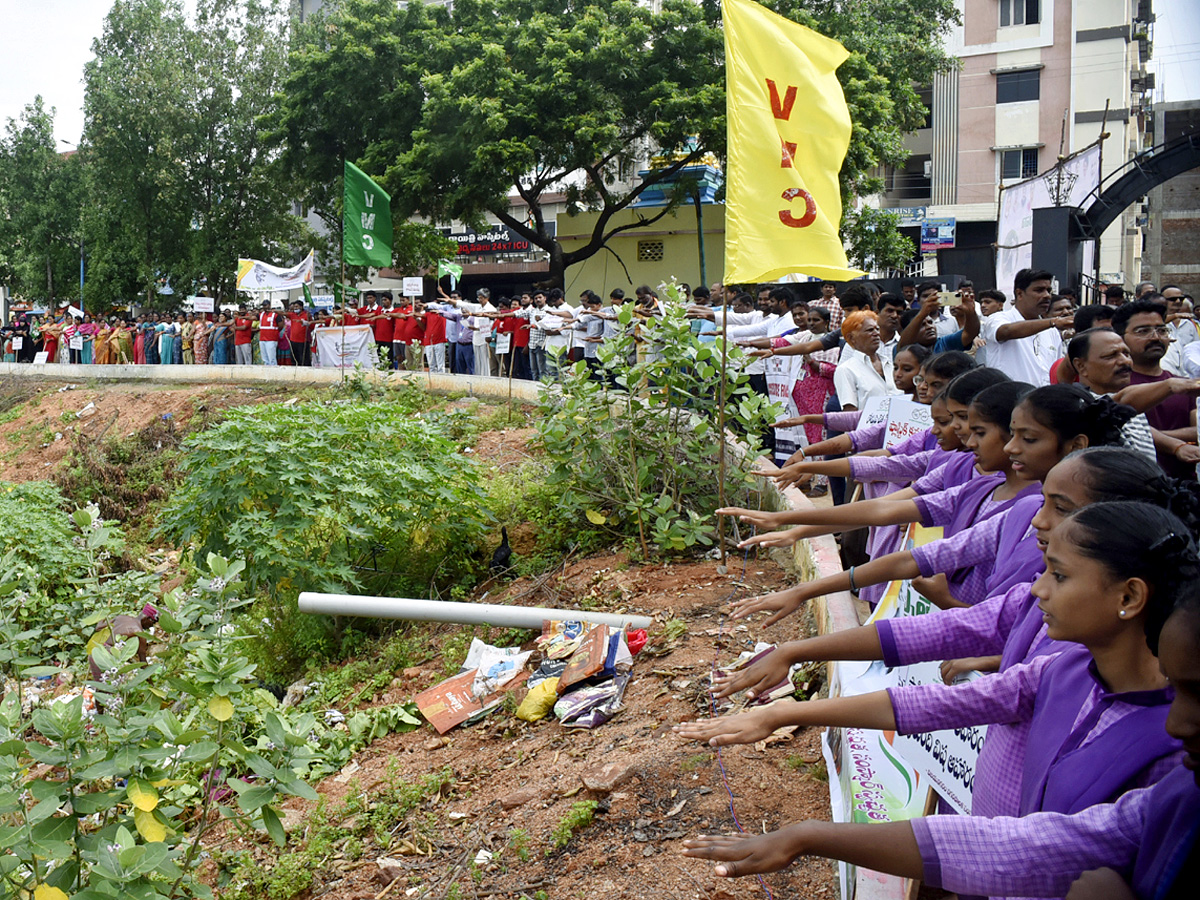 Best Photos of The Day in AP and Telangana Photo Gallery27