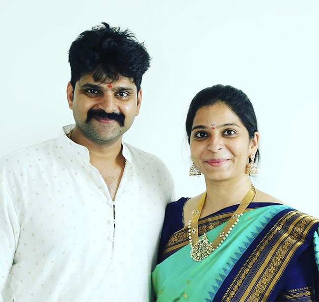 Tollywood Actor Sree Vishnu Wife And Family Photos14