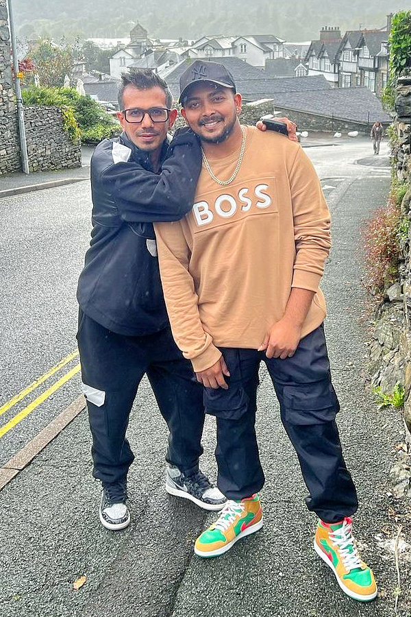 Bae and bestie: Prithvi Shaw chills in London with rumored girlfriend Nidhhi Tapadiaa Photos16