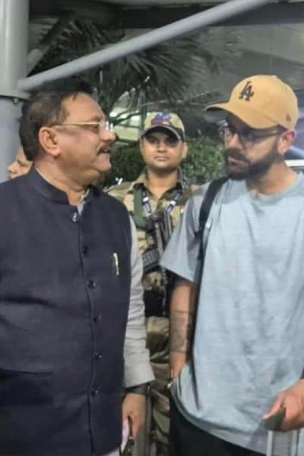 Kohli And Gambhir Clicked with BJP Leader At Delhi Airport after IND vs BAN 2024 1st Test3