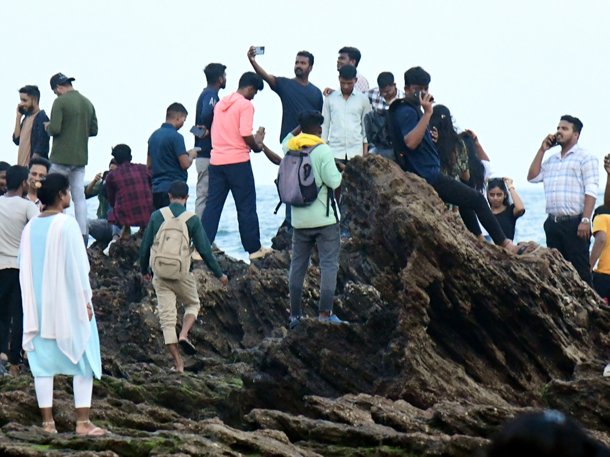 happy sunday in Visakhapatnam Beach10