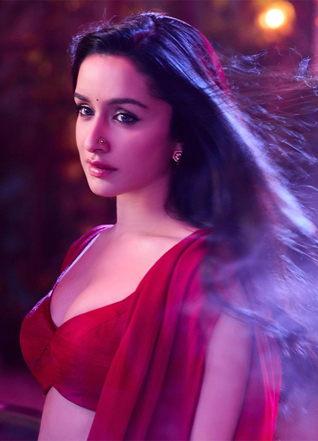 Actress Shraddha Kapoor Hot Photos5