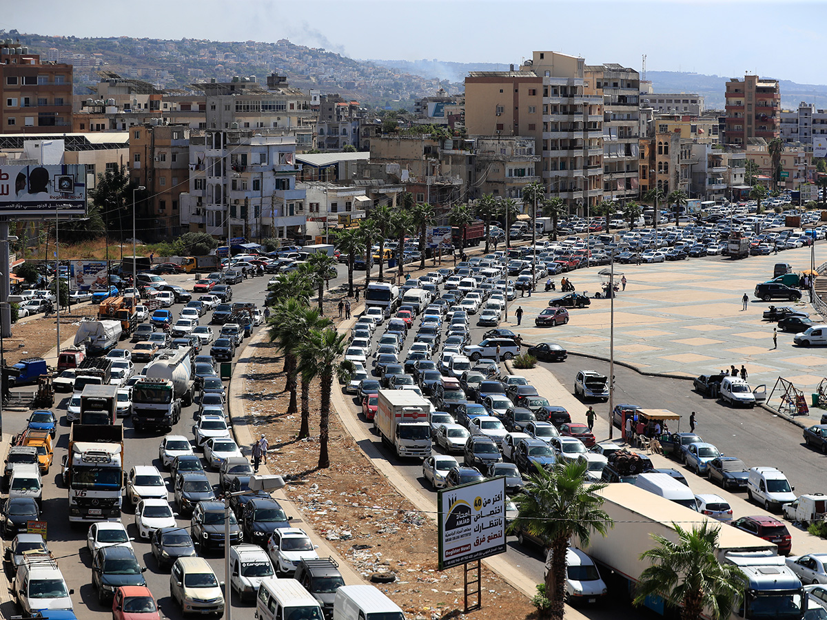 Israeli airstrike in the southern village of Lebanon19