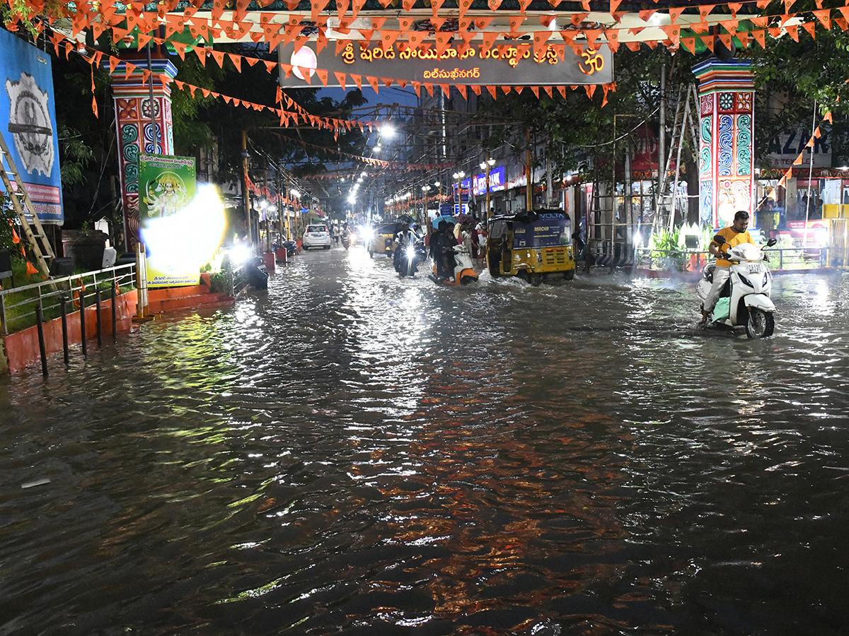 heavy rain in hyderabad today12