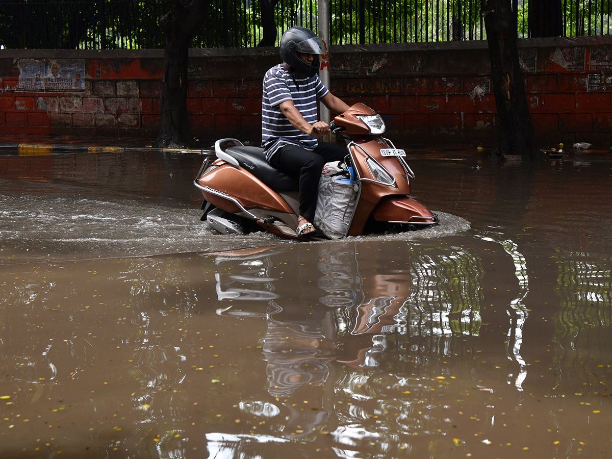 heavy rain in hyderabad today16