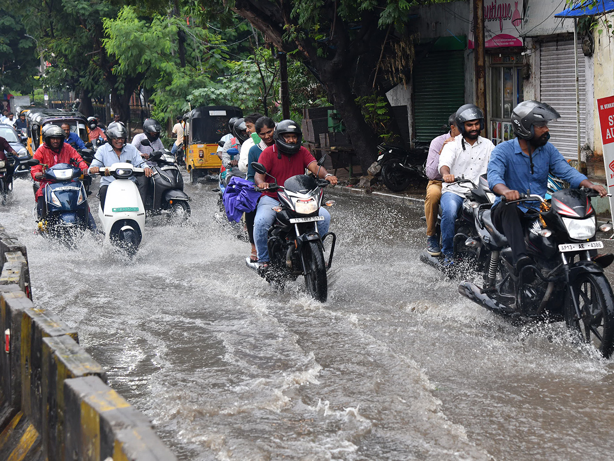 heavy rain in hyderabad today6