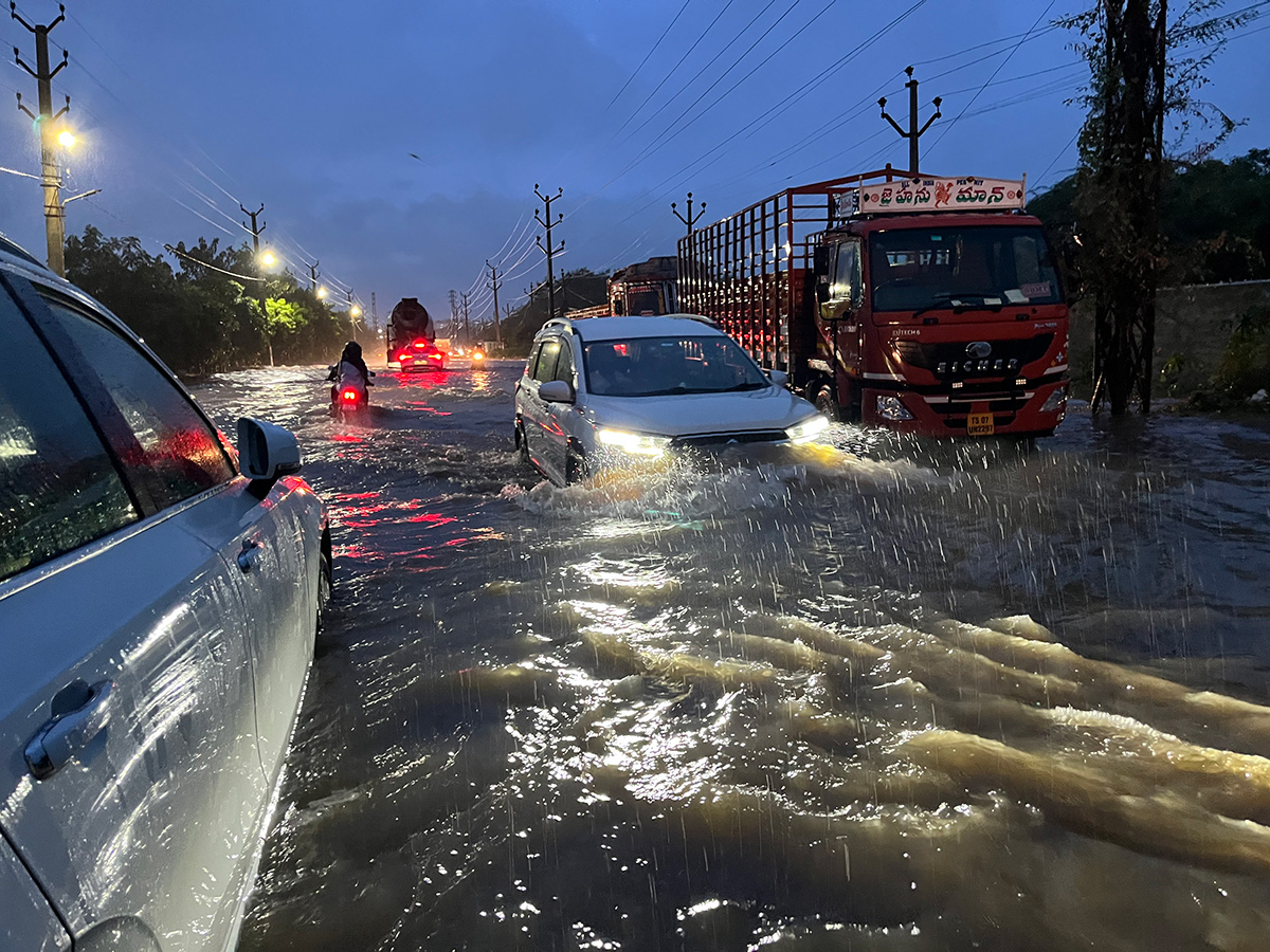 heavy rain in hyderabad today8